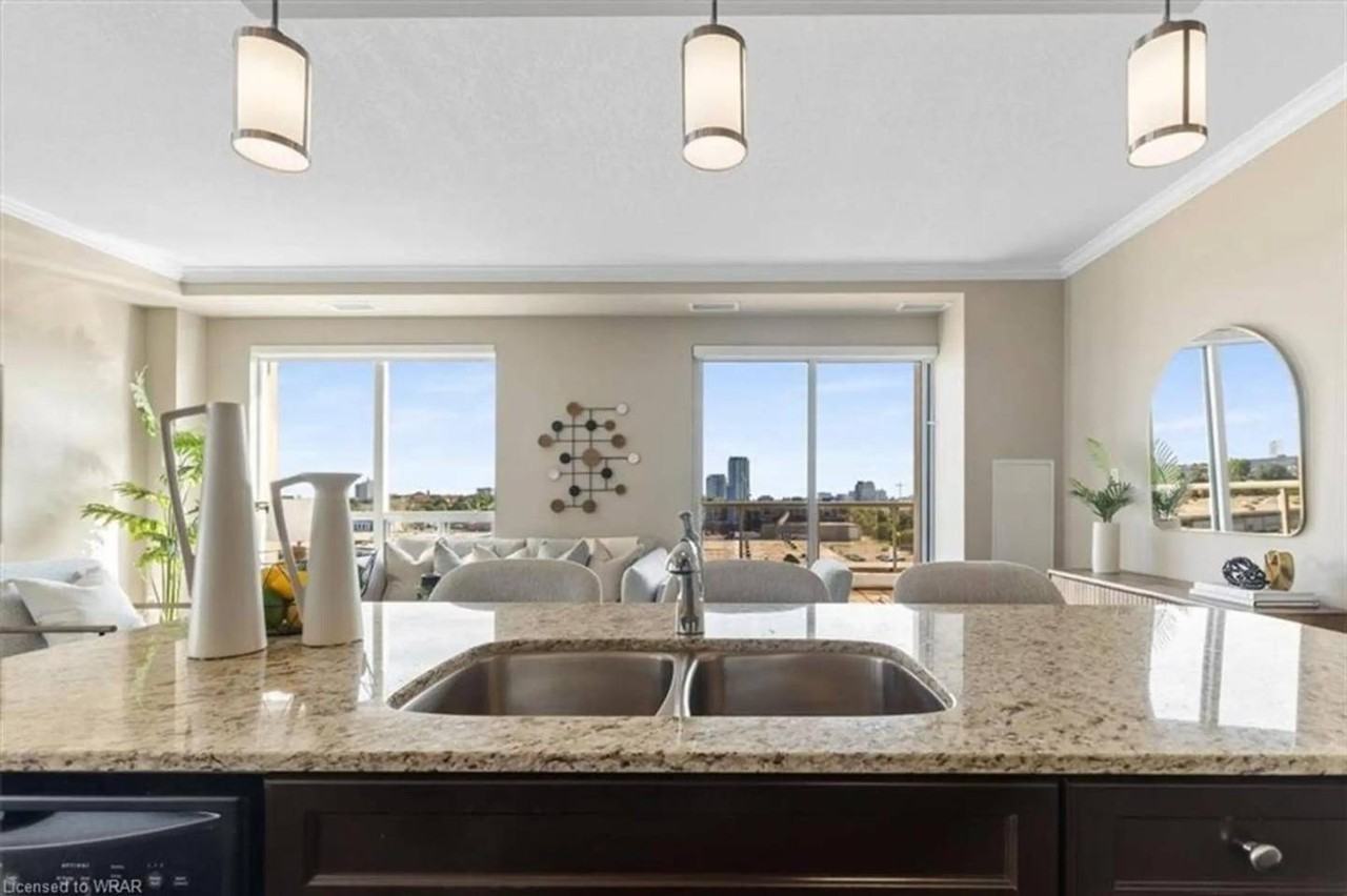 539 Belmont Ave W - Photo 5 of 17