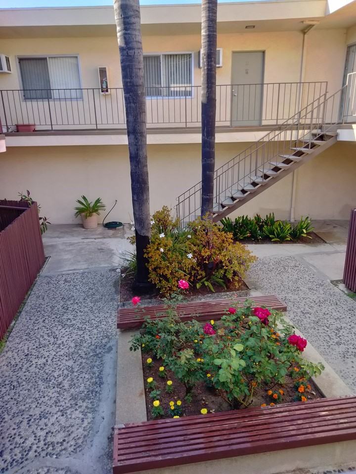 254 Monterey Rd #3 - Photo 3 of 7