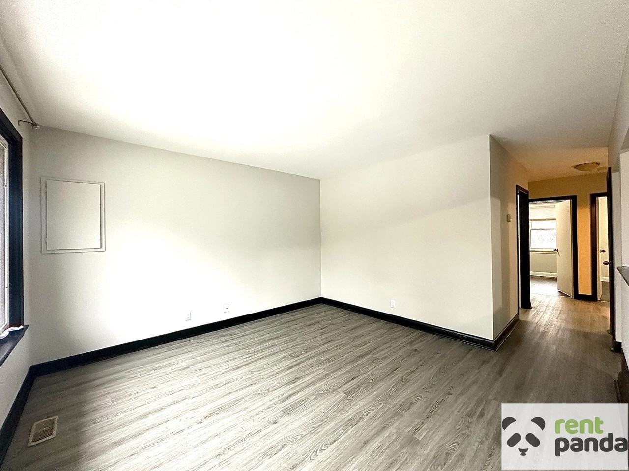 316 Baldwin St - Photo 6 of 30