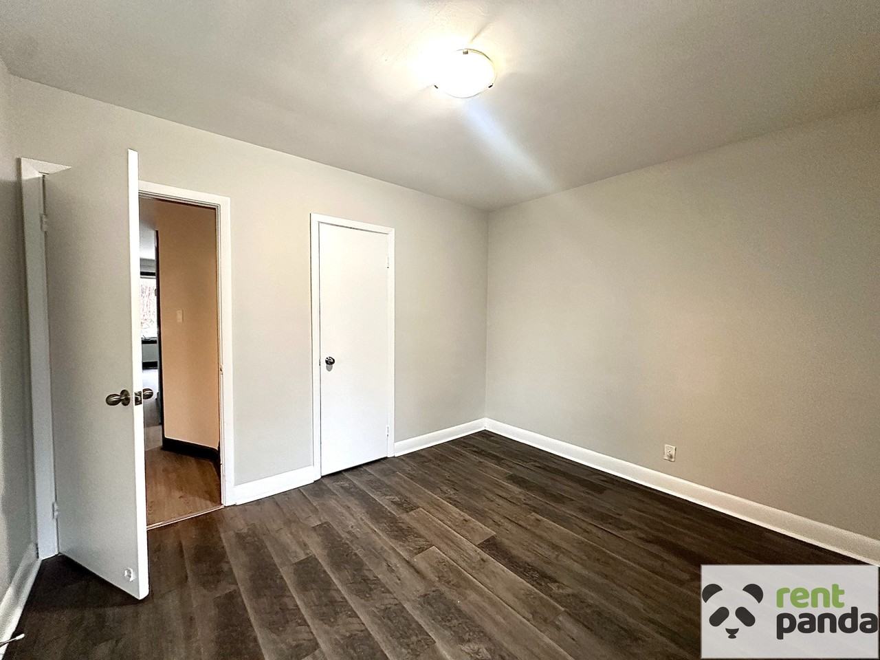 316 Baldwin St - Photo 7 of 30