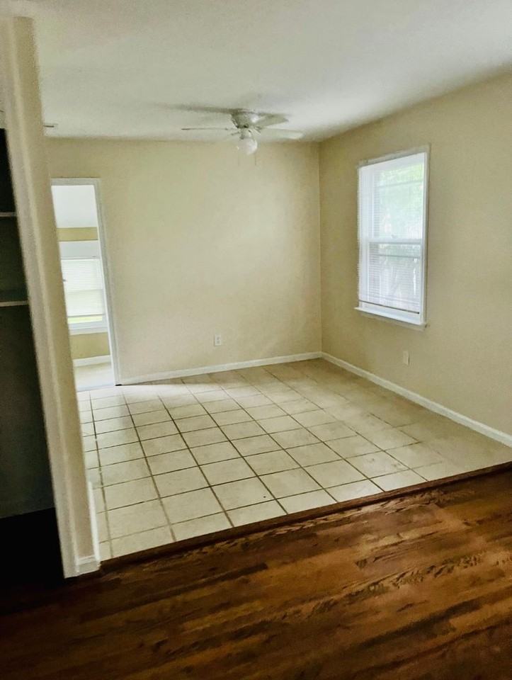 59 Salem St - Photo 3 of 13