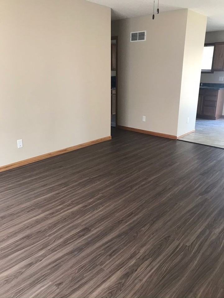 2316 Heizer St - Photo 4 of 23