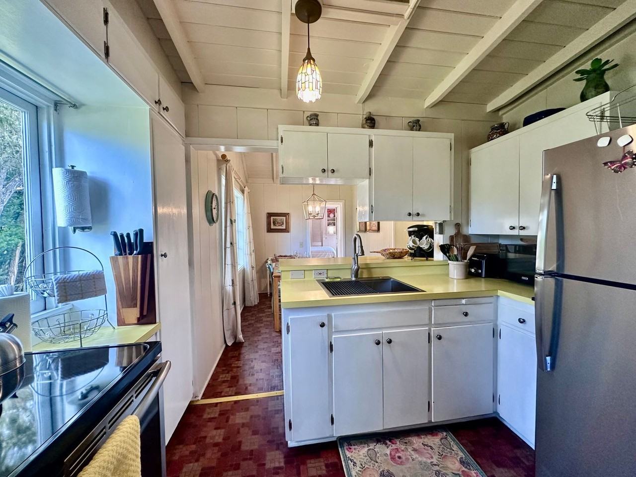 381 Asilomar Blvd - Photo 5 of 27