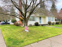 featured image of 5012 N Yale St