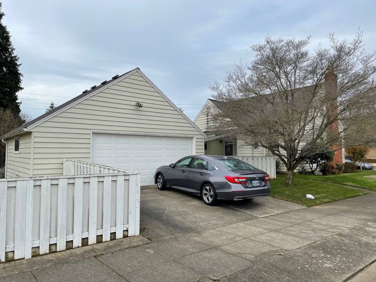 5012 N Yale St - Photo 2 of 18