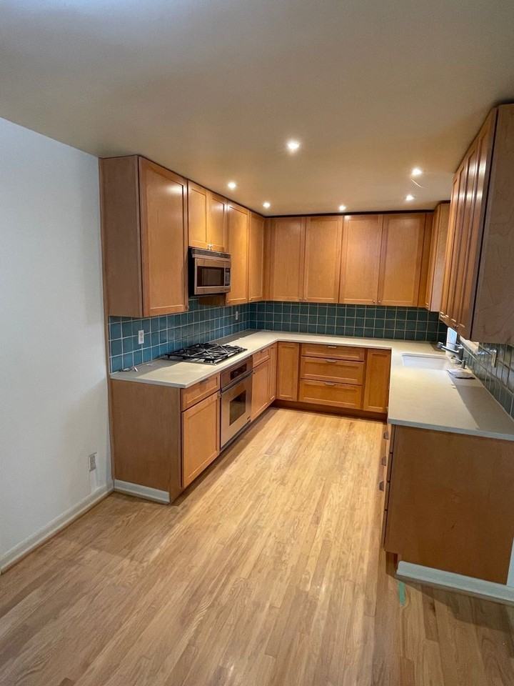 5012 N Yale St - Photo 4 of 18