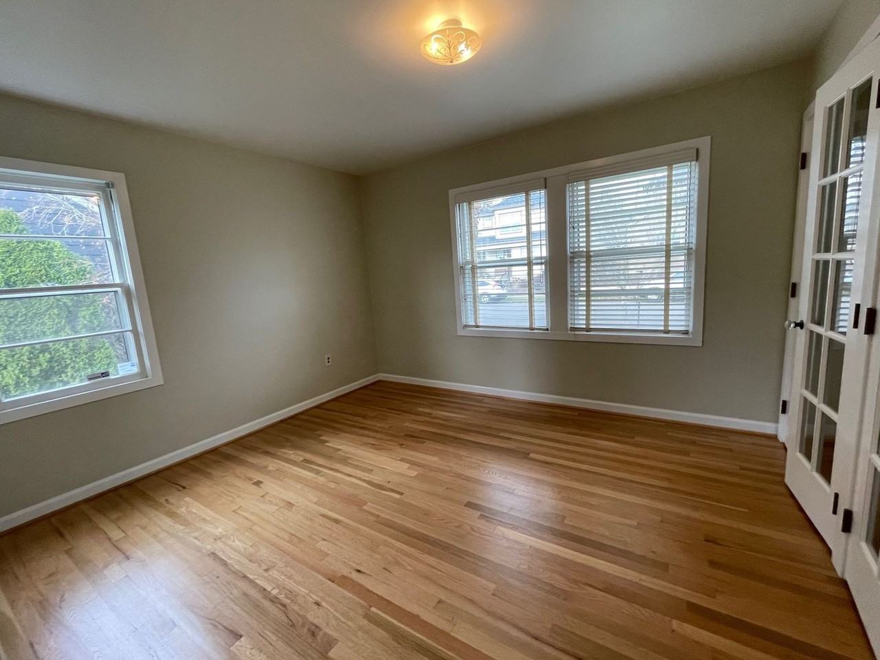 5012 N Yale St - Photo 5 of 18