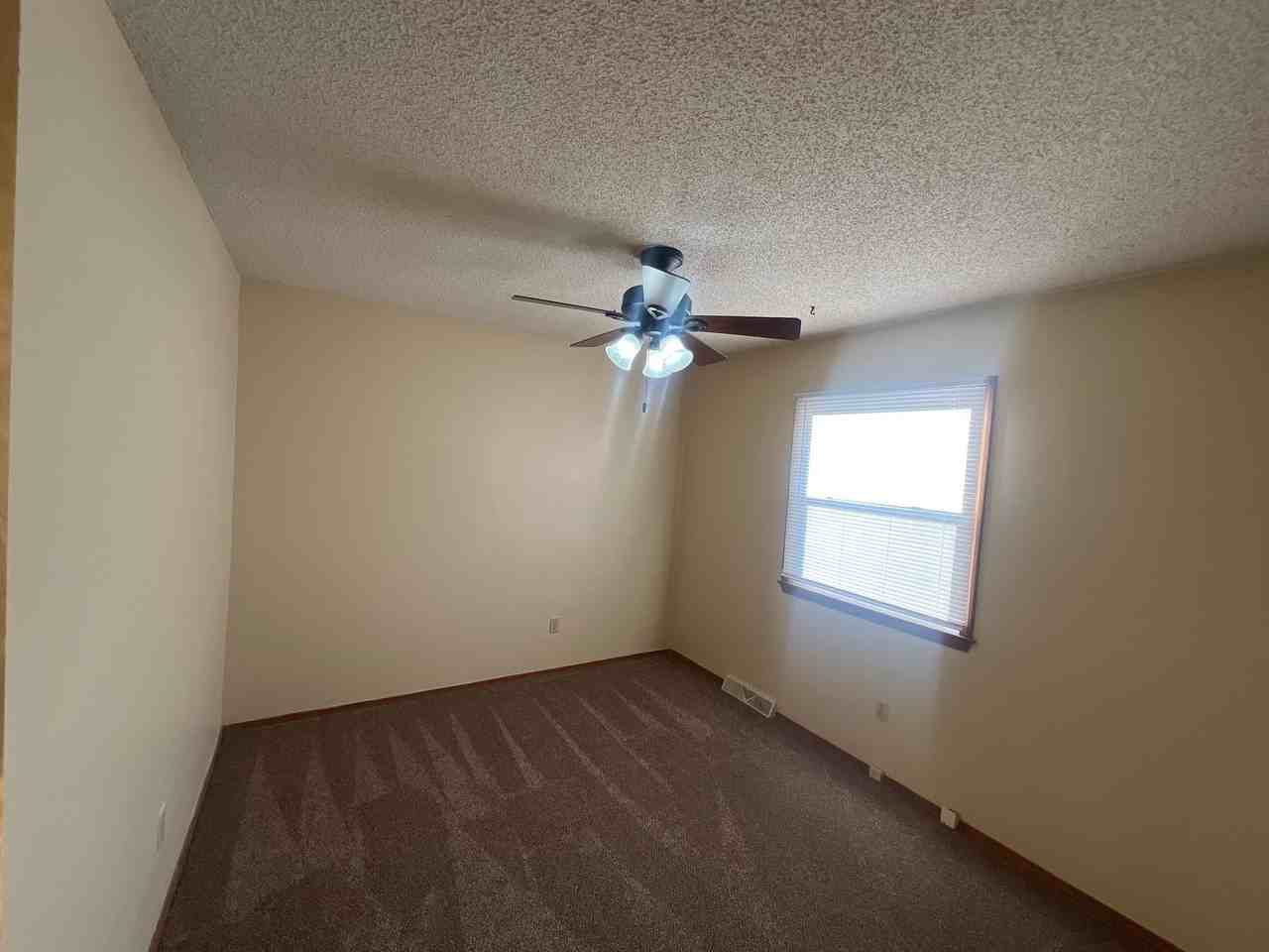 817 E Rosebrier St - Photo 5 of 14