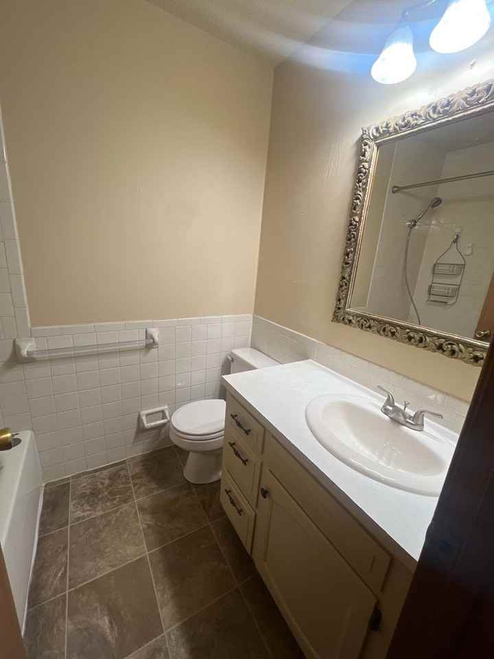 817 E Rosebrier St - Photo 6 of 14