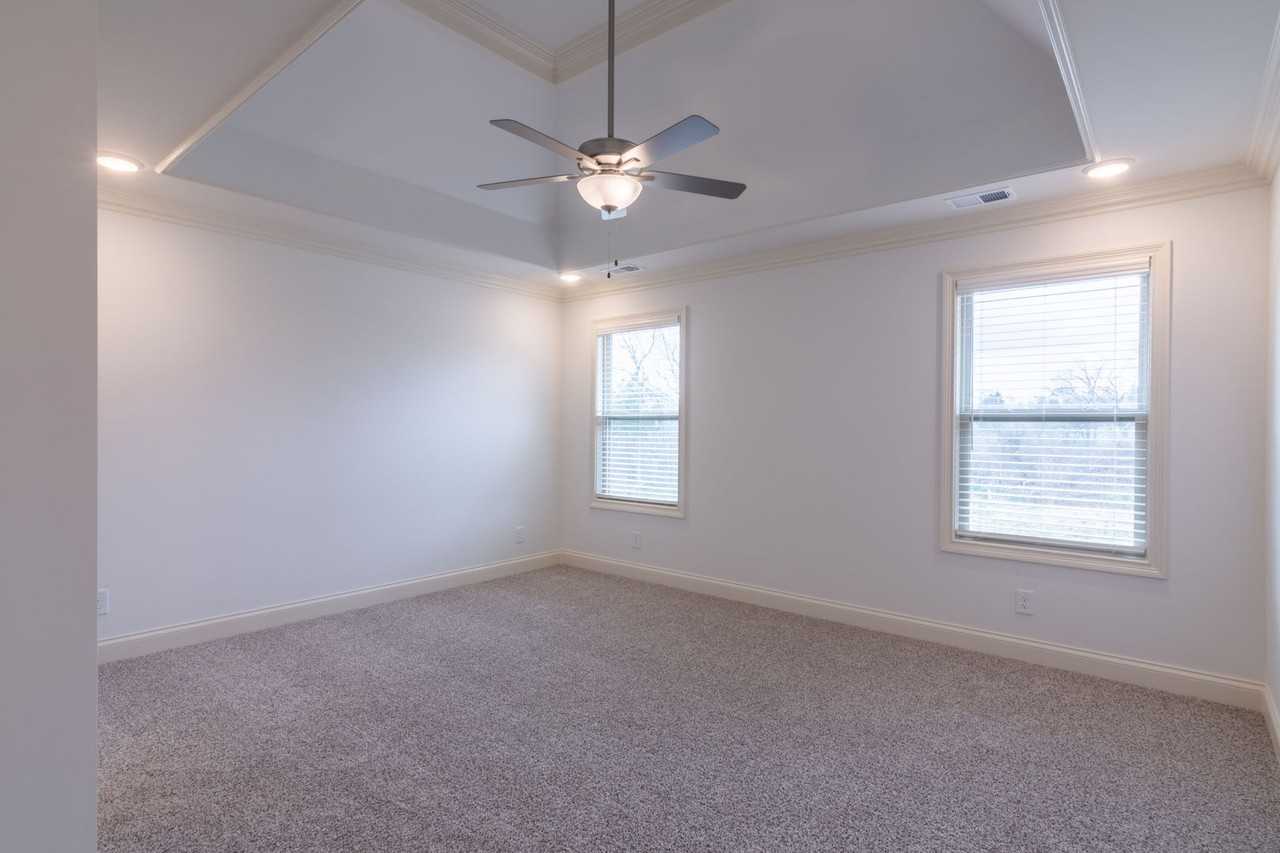 254 Hutch Ct - Photo 5 of 20