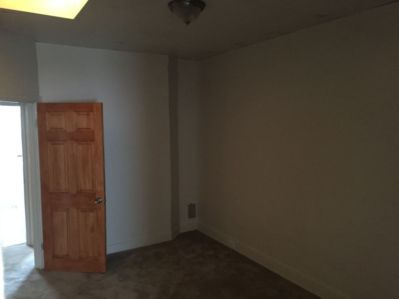 2449 Druid Hill Ave - Photo 4 of 7