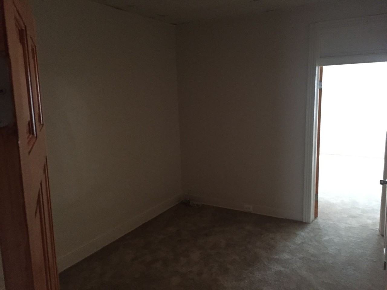 2449 Druid Hill Ave - Photo 5 of 7