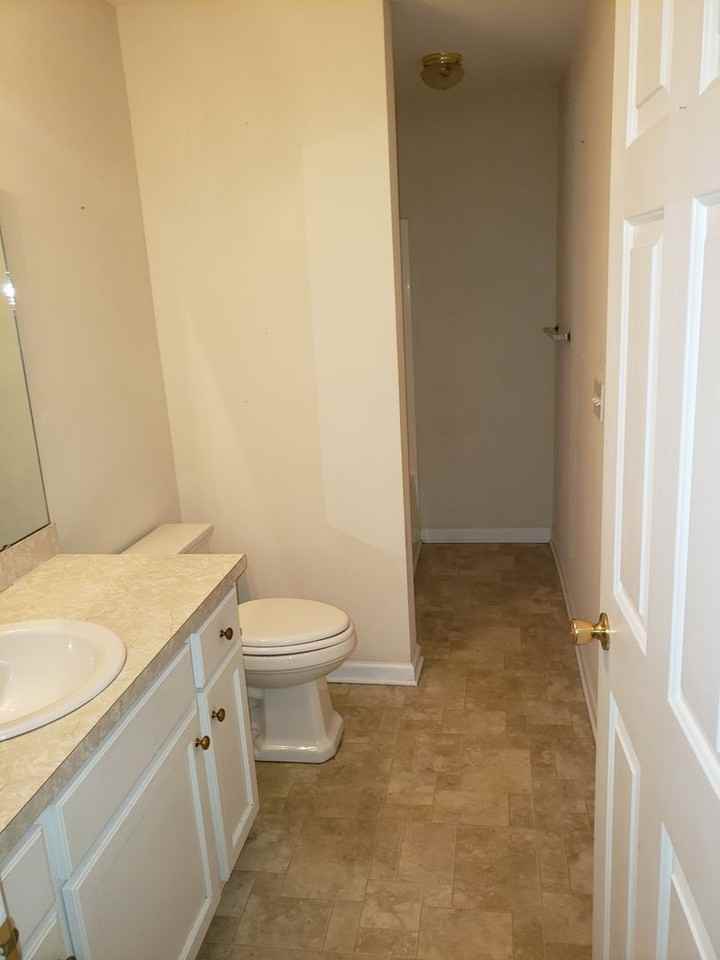 312 Rosemount Dr - Photo 3 of 6