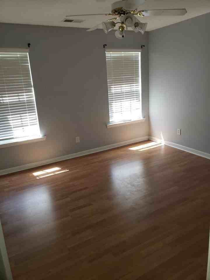 312 Rosemount Dr - Photo 4 of 6