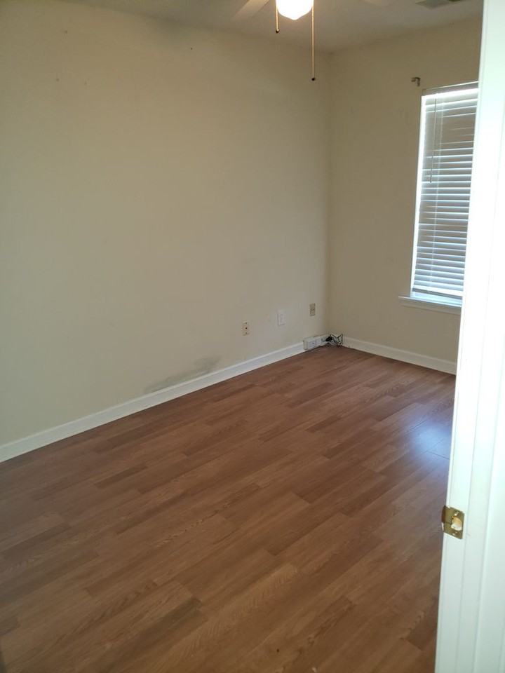 312 Rosemount Dr - Photo 5 of 6