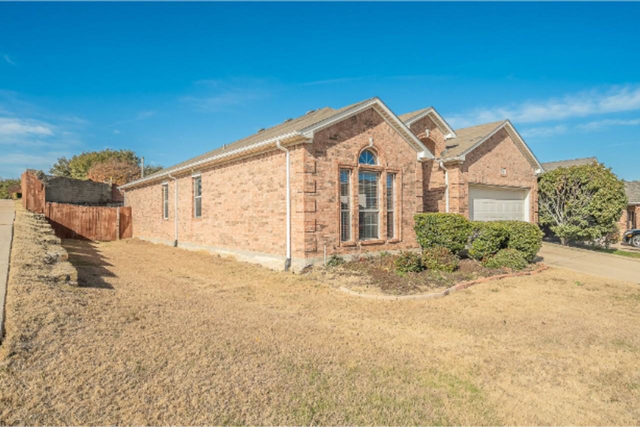 12901 Hurricane Ln - Photo 2 of 36