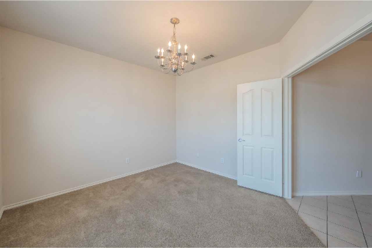 12901 Hurricane Ln - Photo 7 of 36