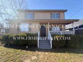 featured image of 493 N Bryant Ave