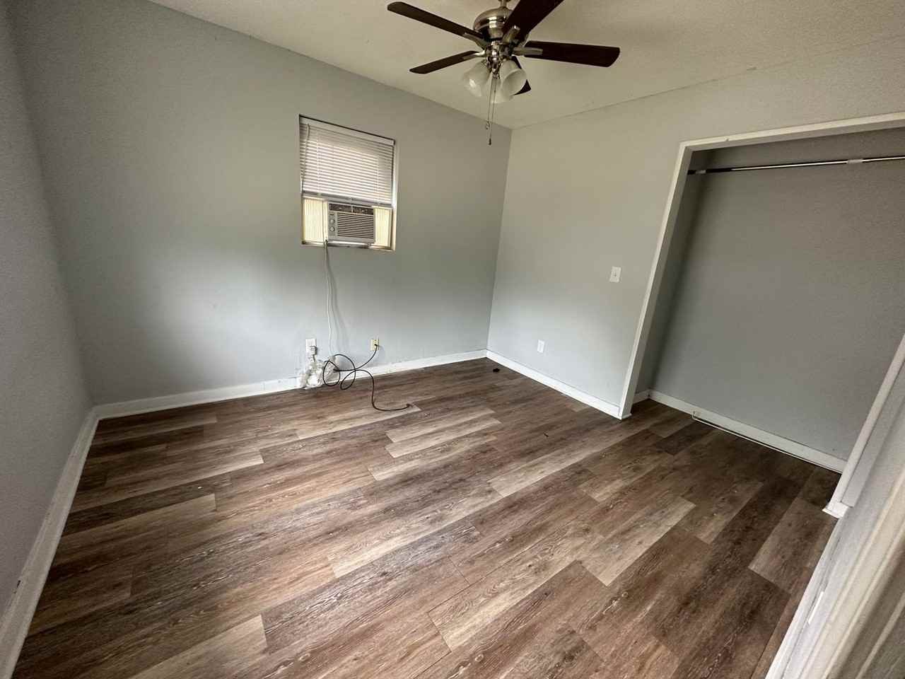 1859 1/2 Anna St - Photo 6 of 6