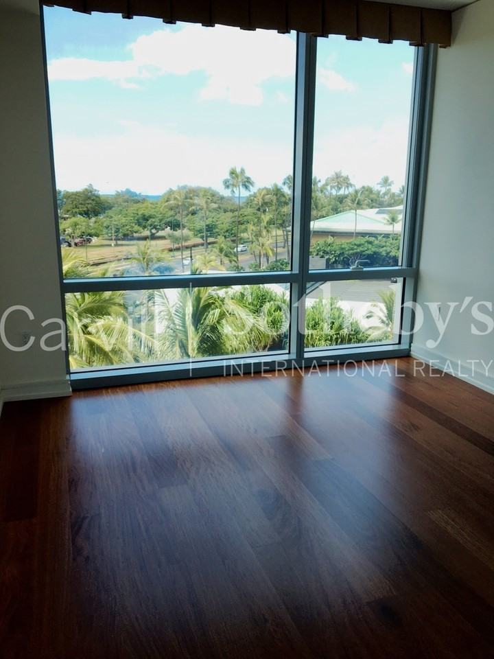 1288 Ala Moana Blvd - Photo 7 of 12