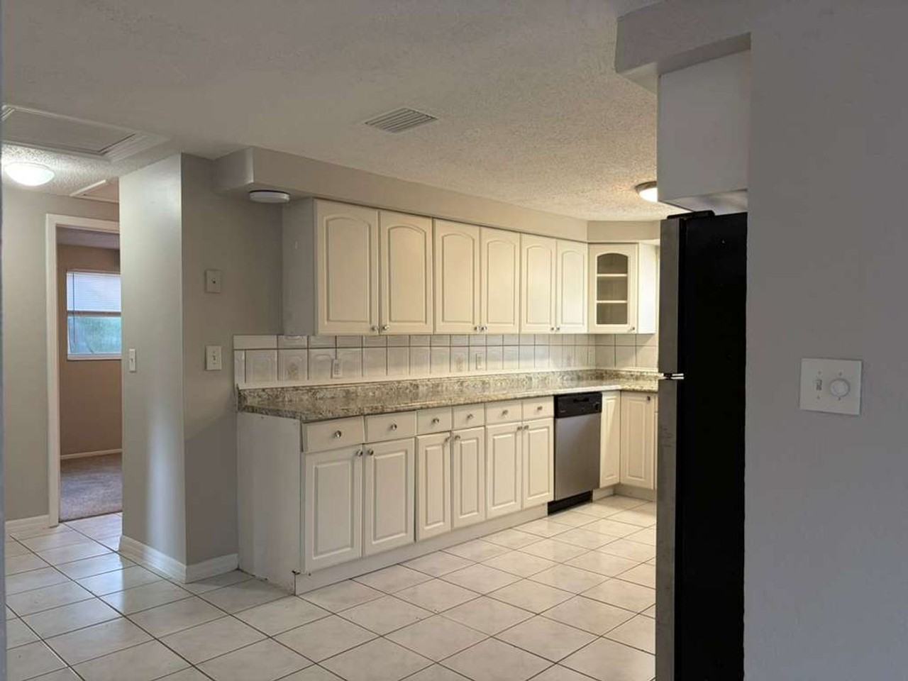 5610 11th Ave S - Photo 7 of 24