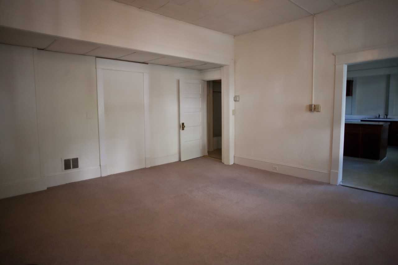 212 212 1B McCauley Street - Photo 4 of 14