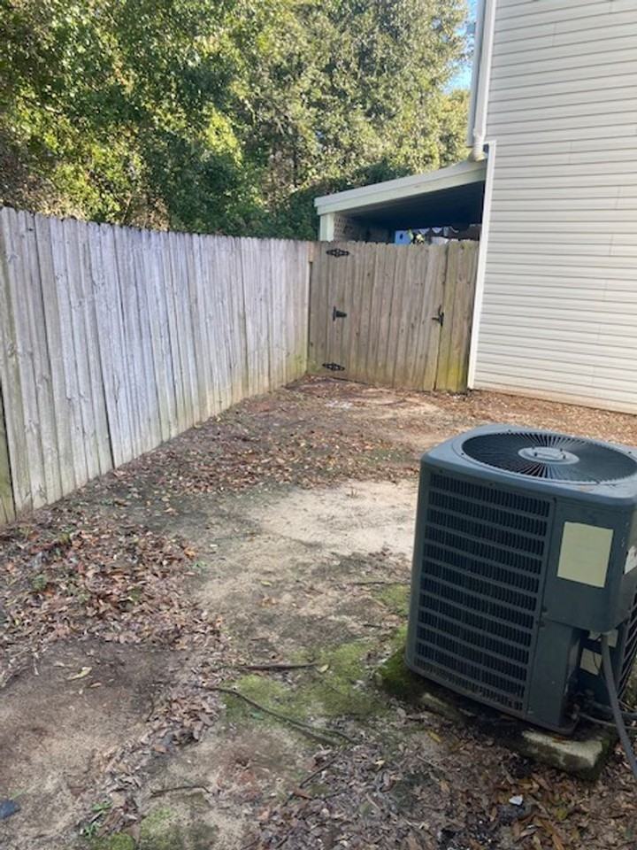 1225 Century Oaks Dr Apt D - Photo 2 of 21