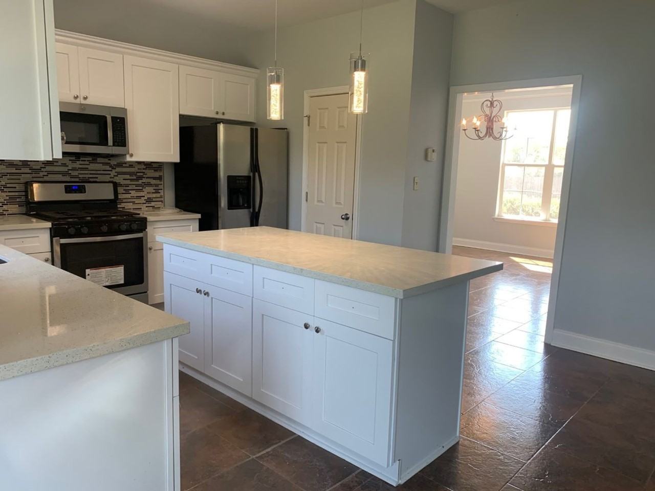 14203 Cloverhill Blvd - Photo 3 of 26