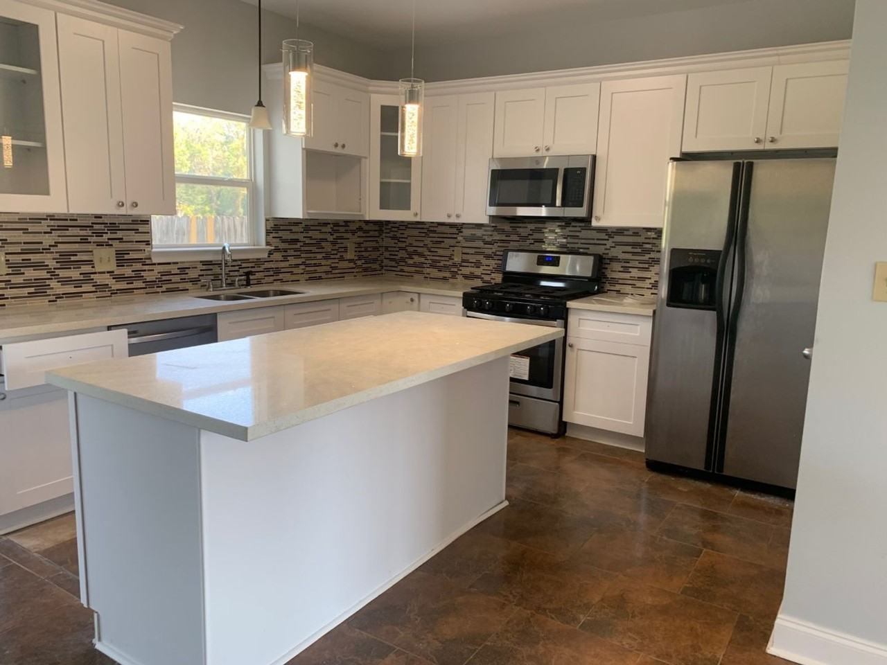 14203 Cloverhill Blvd - Photo 5 of 26