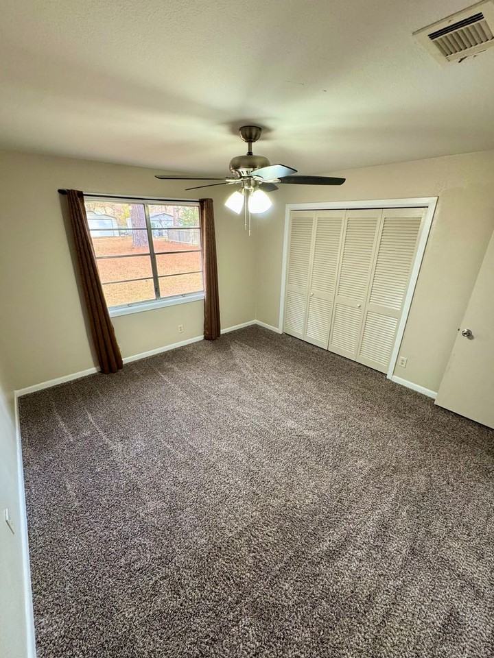 3020 Pines Rd - Photo 5 of 11