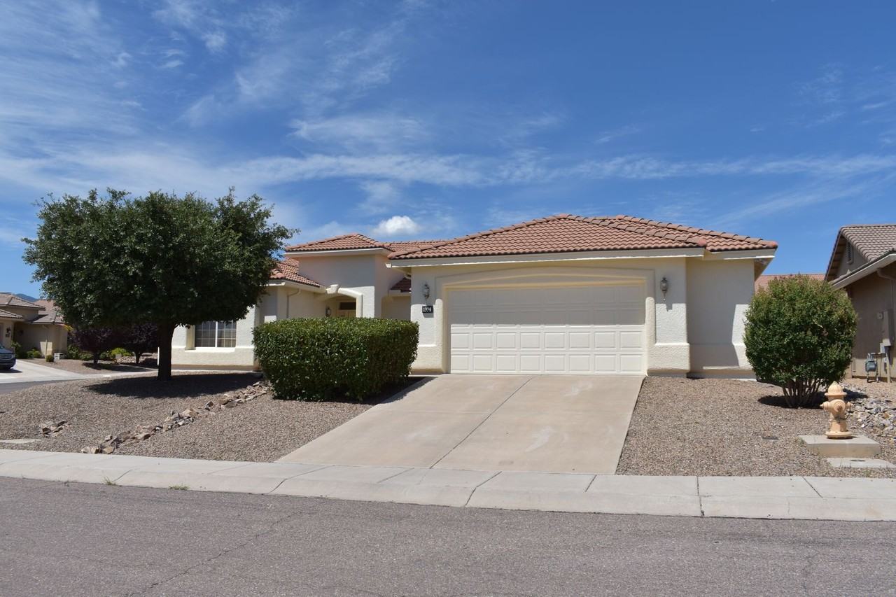 1994 Willow Oak Ln - Photo 2 of 32