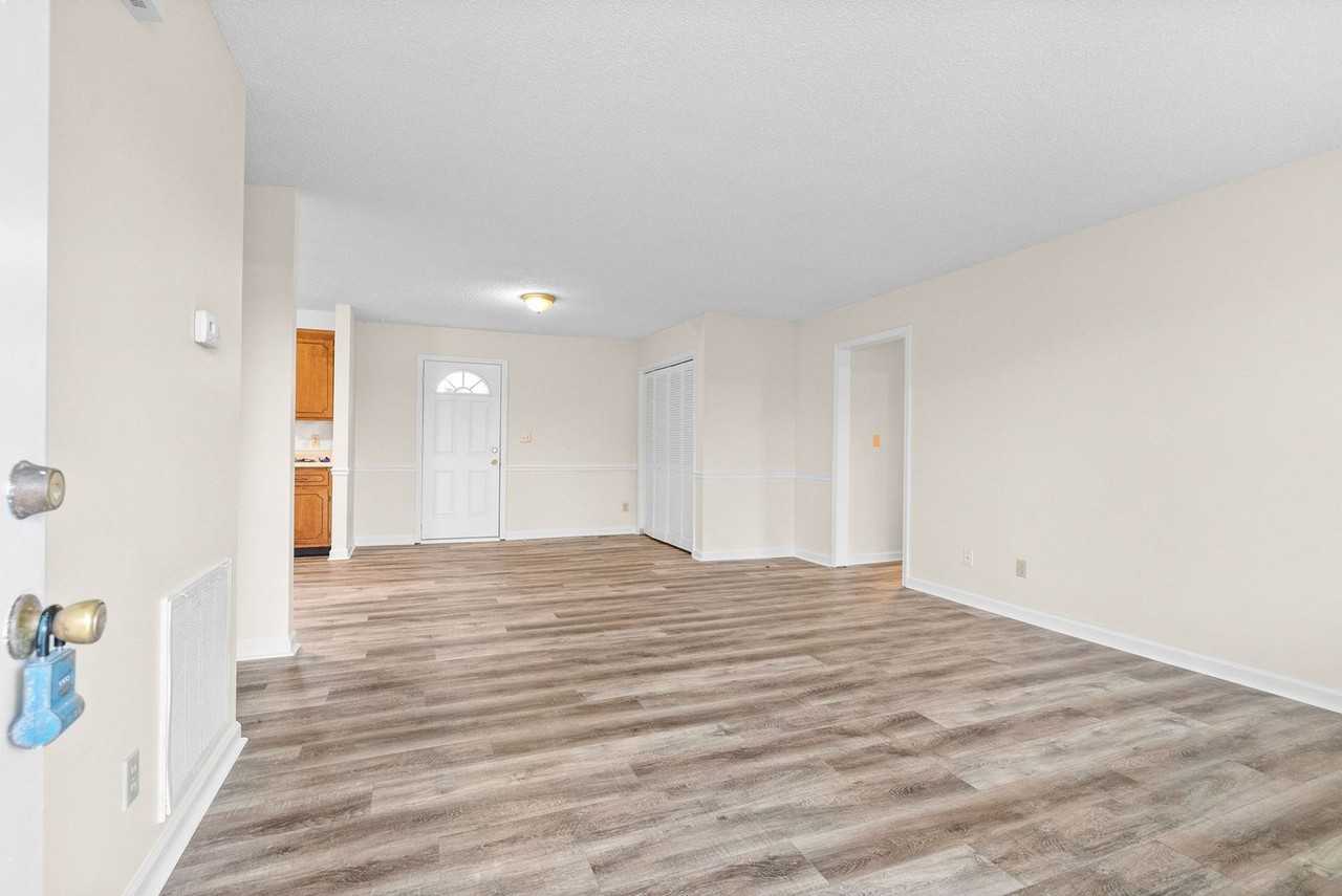 3370 Mallard Dr - Photo 5 of 24