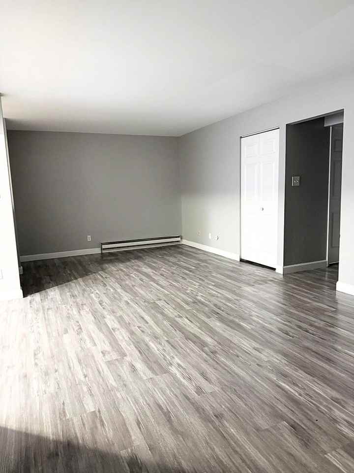 The Brickstone - Photo 5 of 9