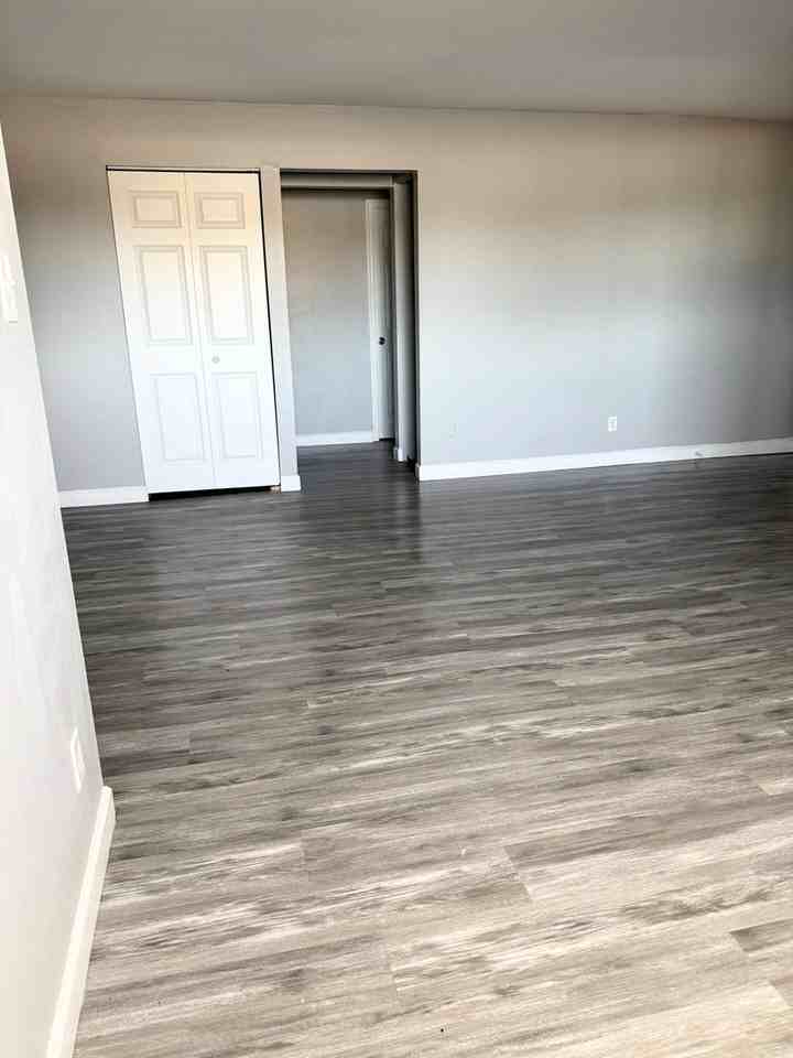 The Brickstone - Photo 7 of 9