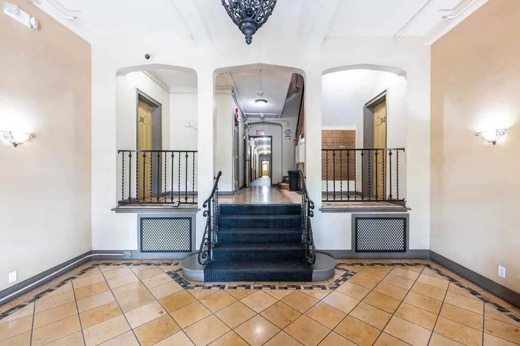 Gailmore Apartments - Photo 4 of 50