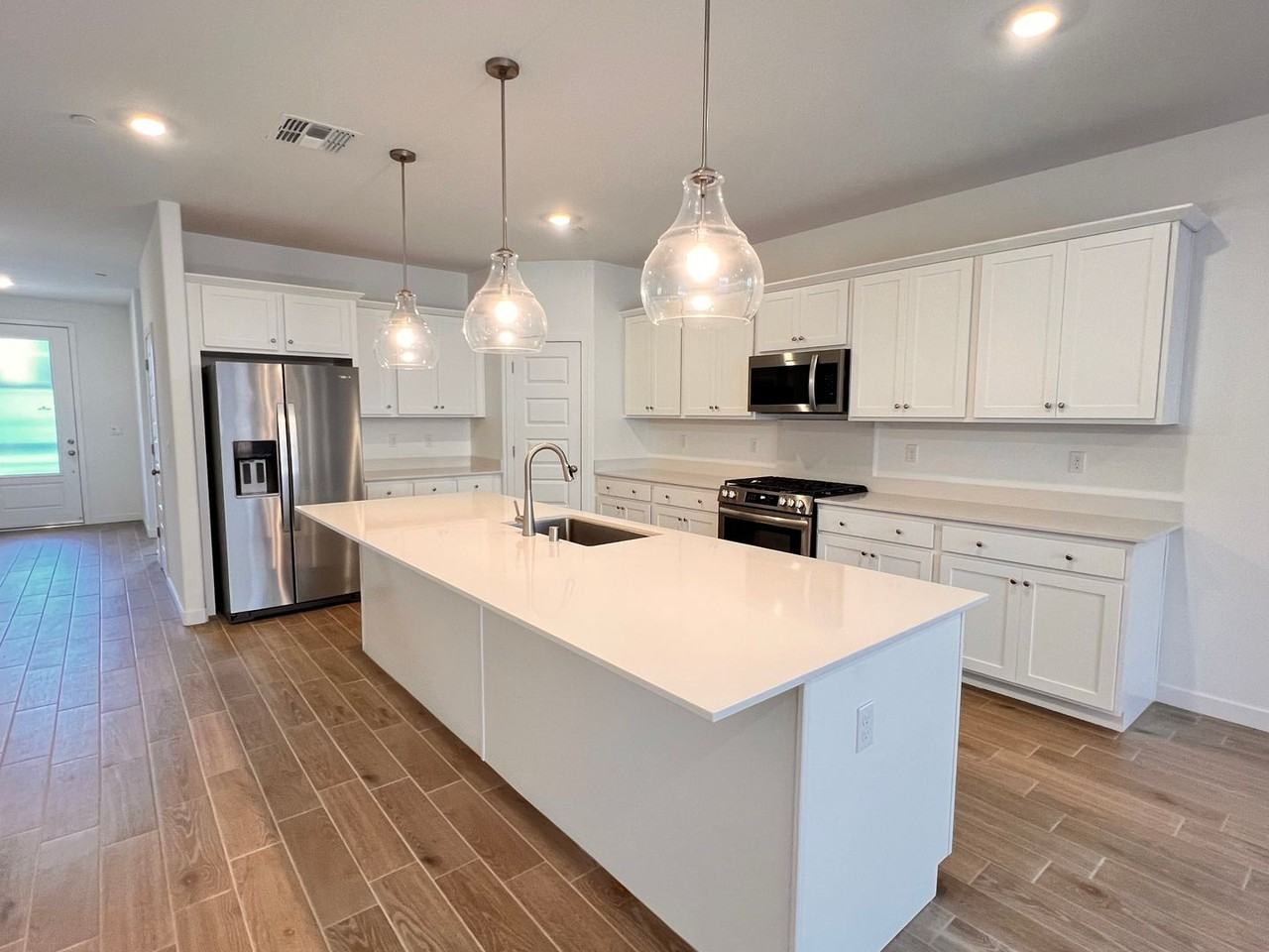 9408 Willow Terrace Dr - Photo 7 of 27