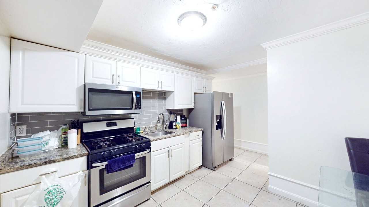 710 Shawmut Rd - Photo 5 of 8