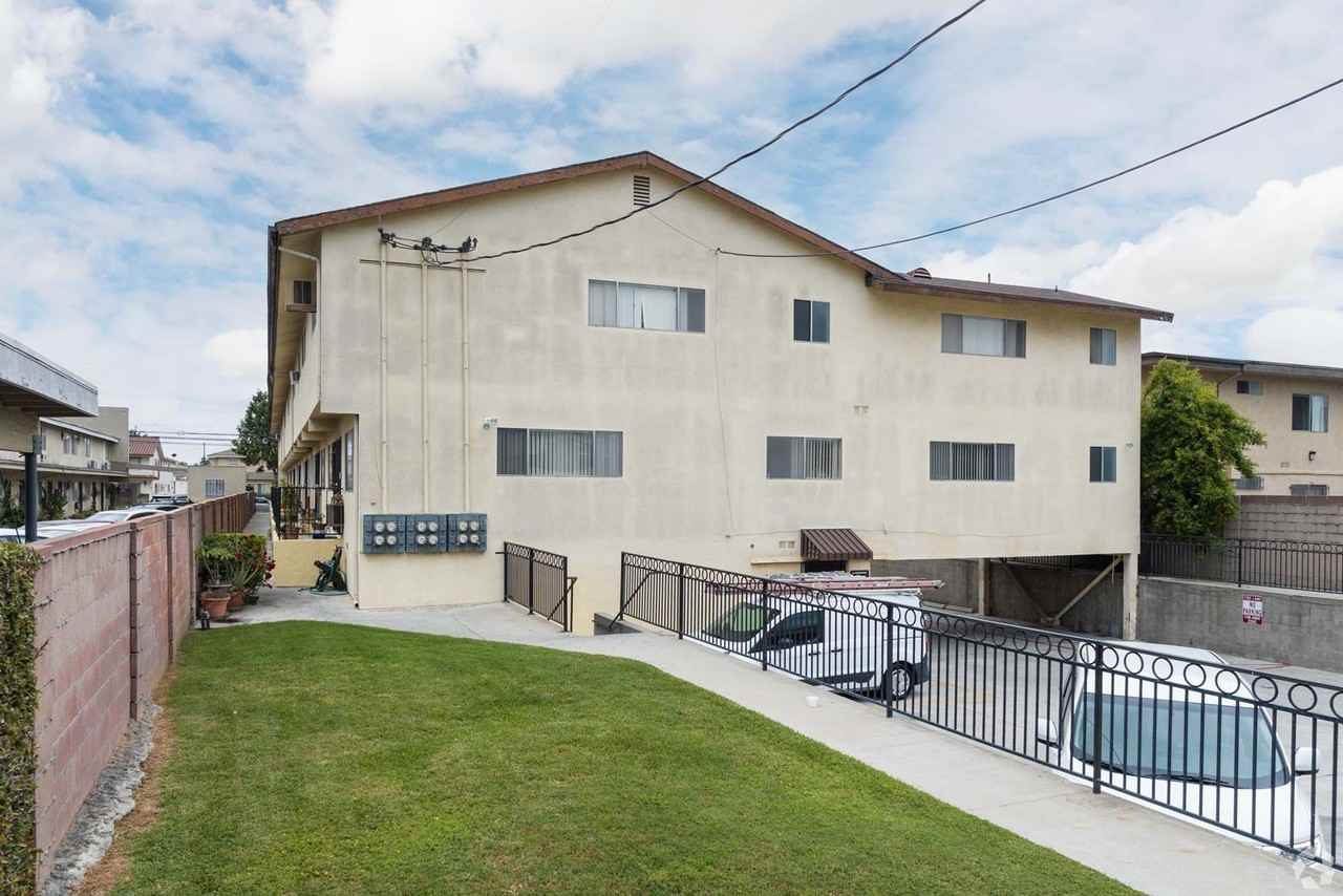 7929 Stewart & Gray Rd - Photo 3 of 37