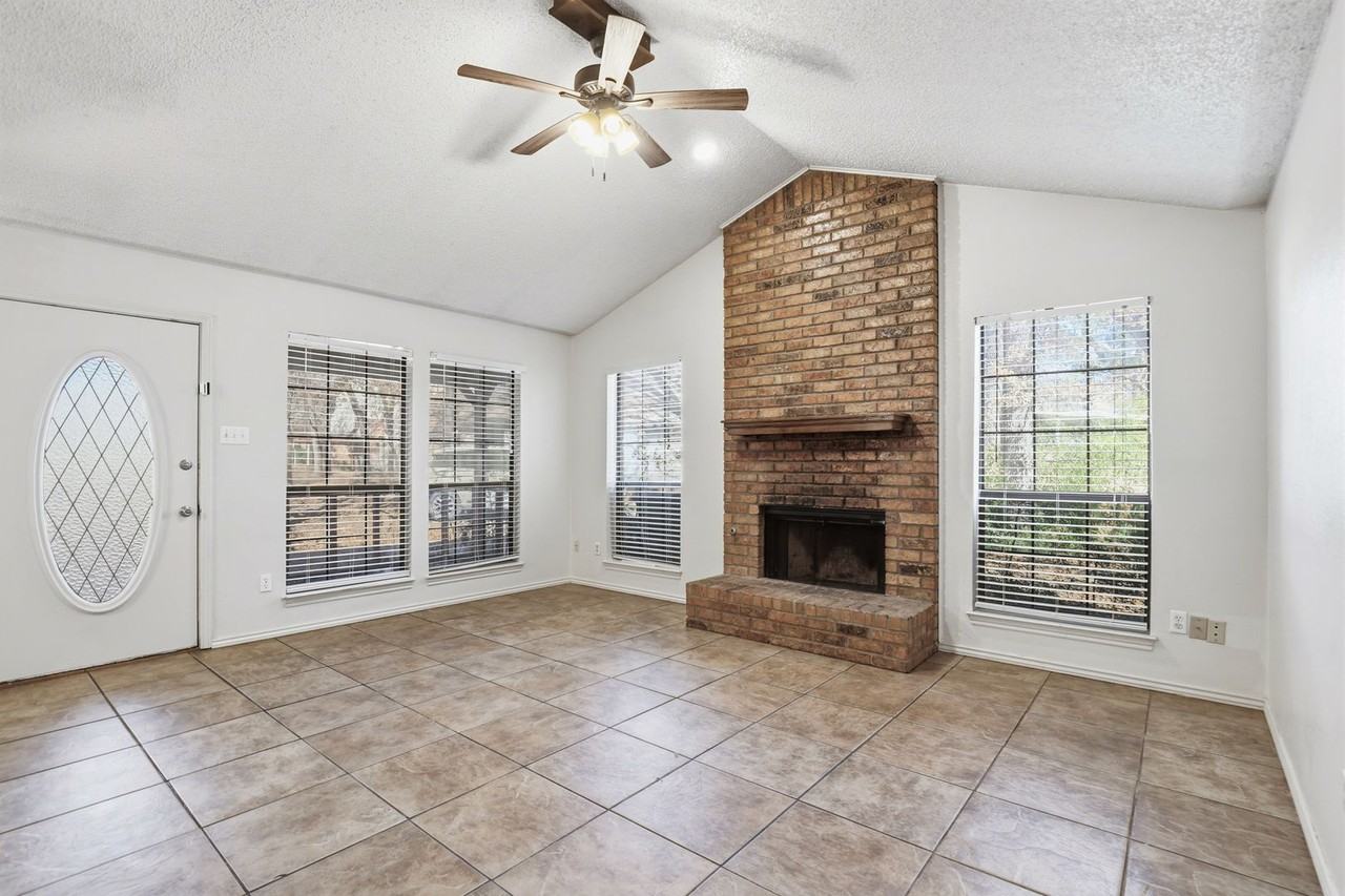 3116 Timber Ridge Pt - Photo 2 of 21