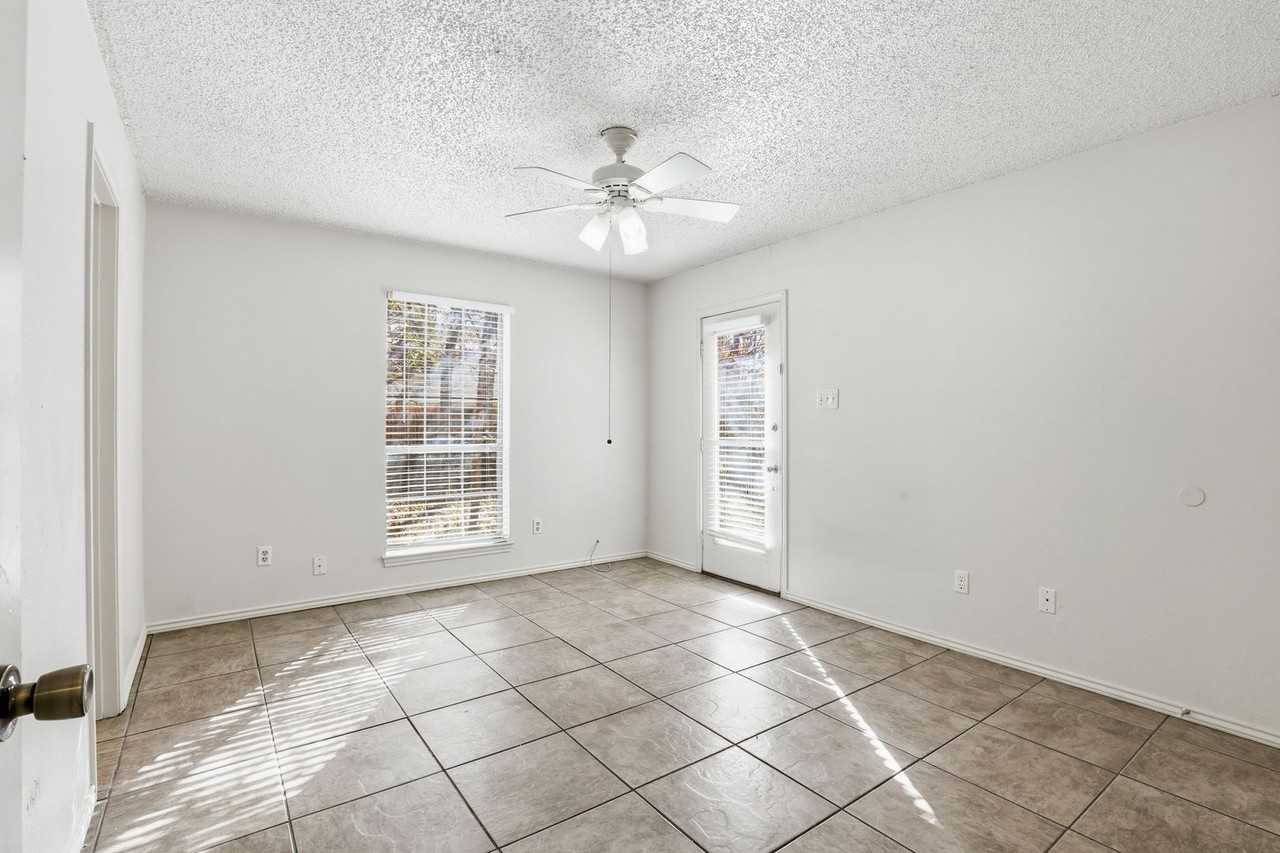 3116 Timber Ridge Pt - Photo 4 of 21