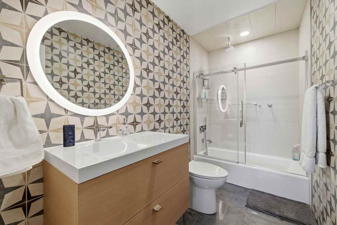 2483 W Caithness Pl - Photo 7 of 31