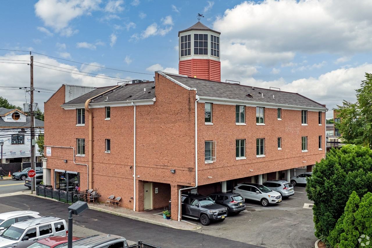 River Cottage - Photo 7 of 16