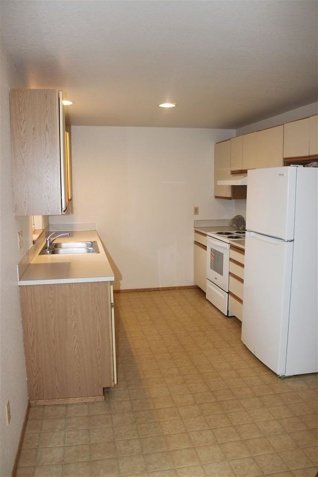 2119 N 20th Pl - Photo 3 of 24