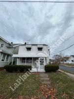 featured image of 1421 N Ravine Pkwy