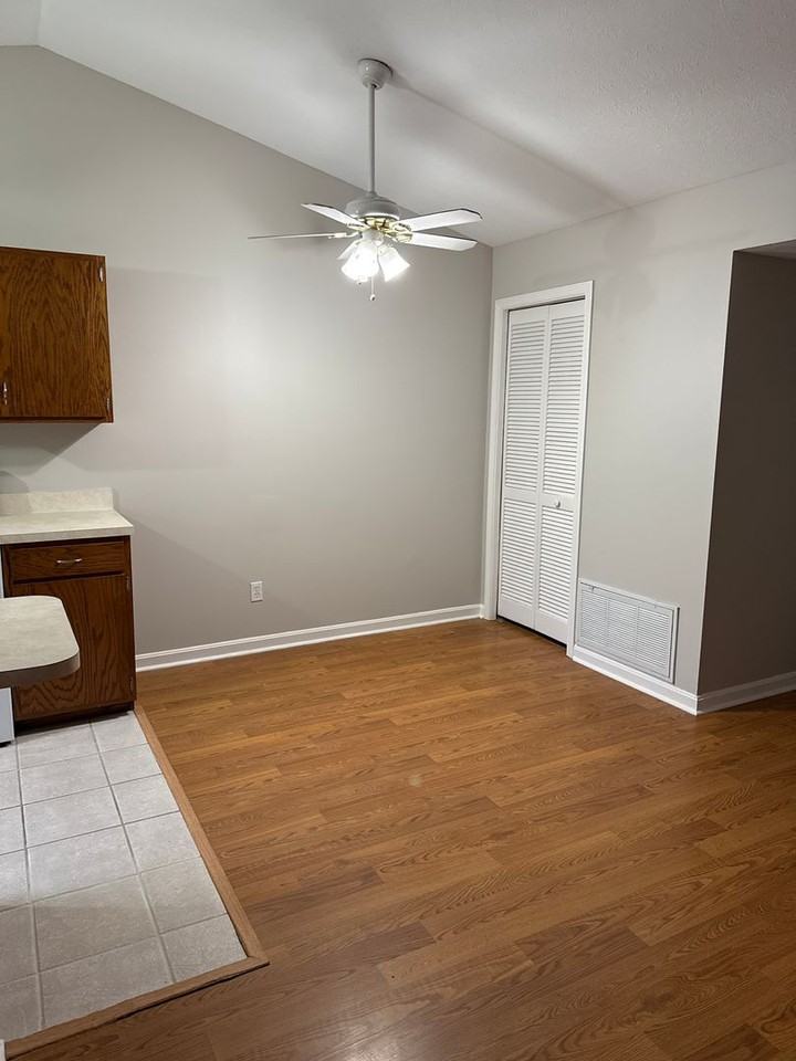 3928 Booker Ave - Photo 3 of 19