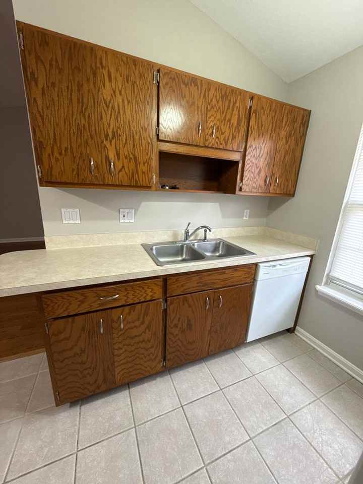 3928 Booker Ave - Photo 6 of 19