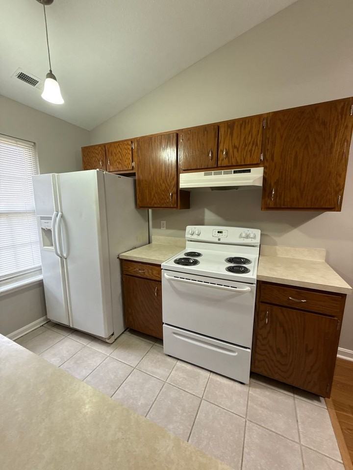 3928 Booker Ave - Photo 7 of 19