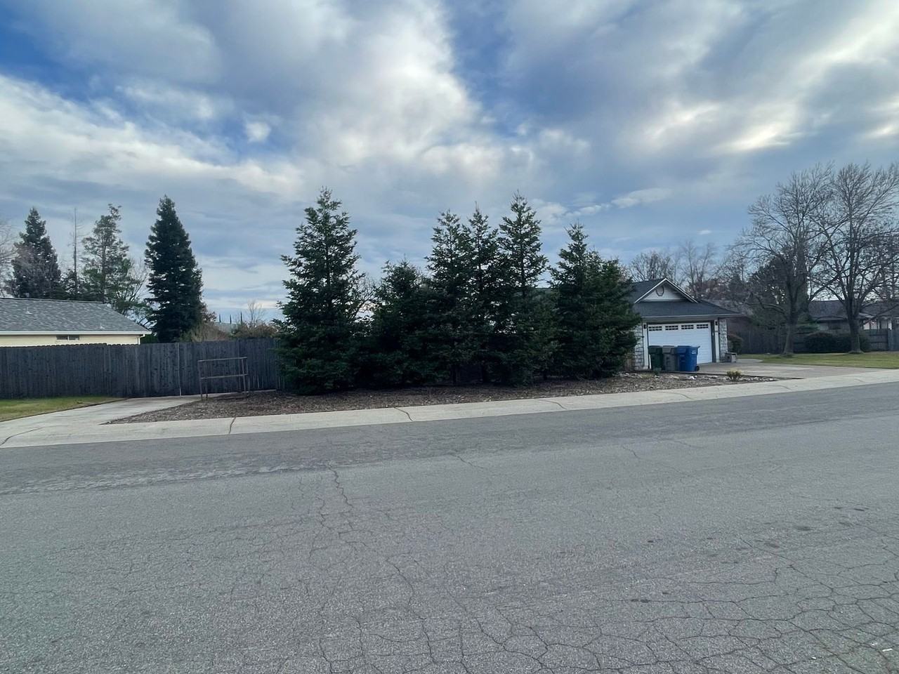 3505 Sunglow Dr - Photo 2 of 39