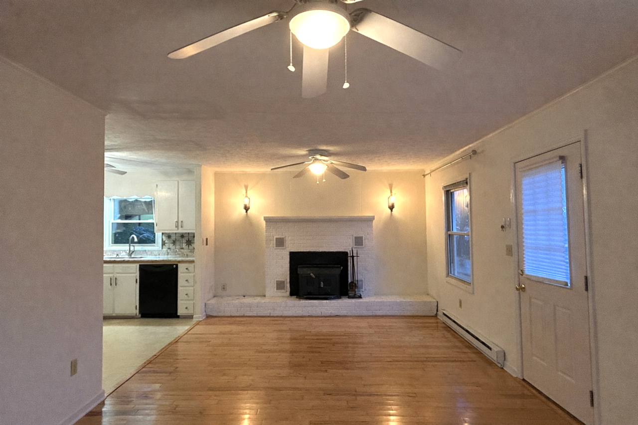 139 Baird Dr - Photo 3 of 21