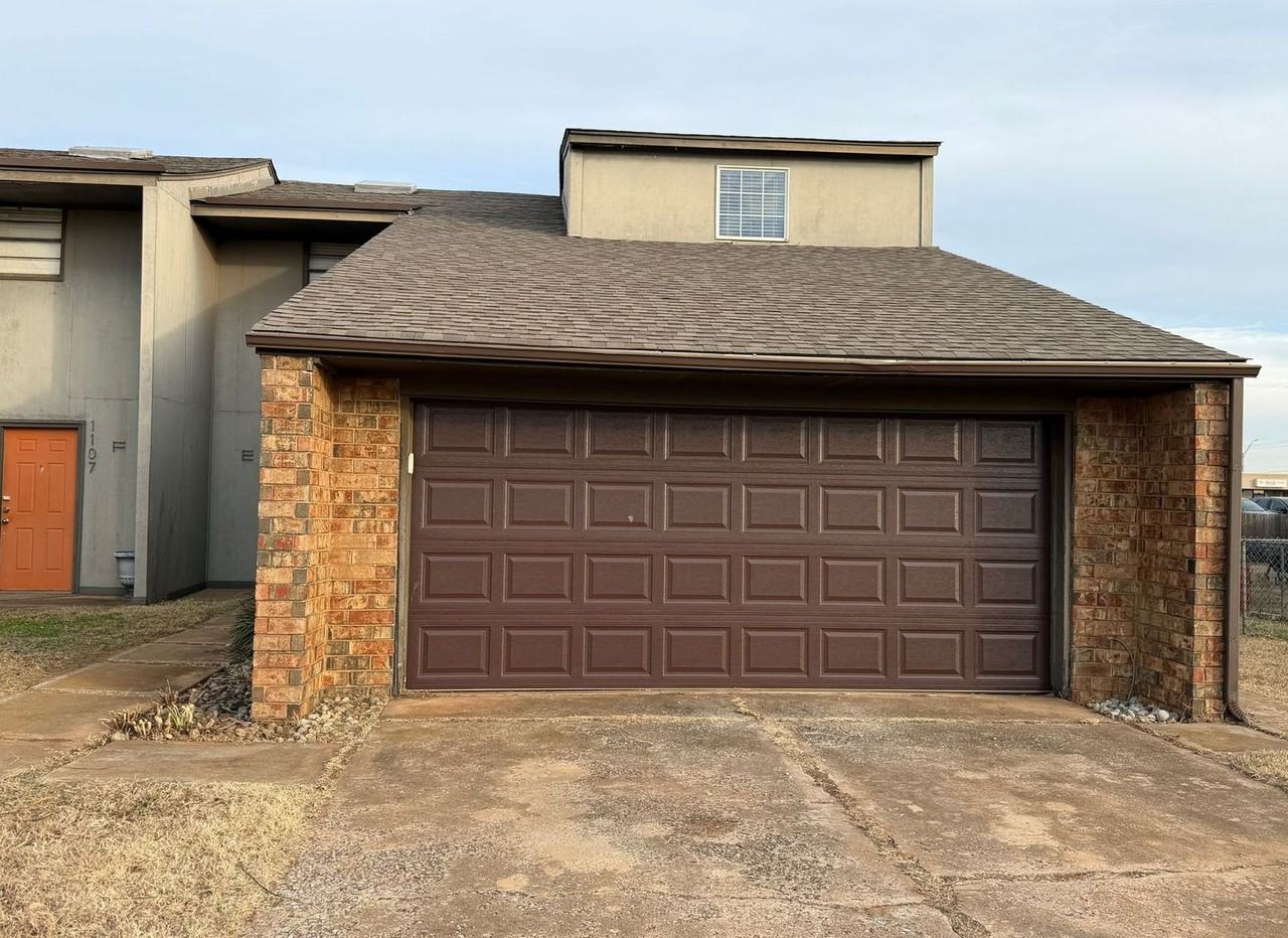 1107 Piedmont Rd N #E - Photo 2 of 23